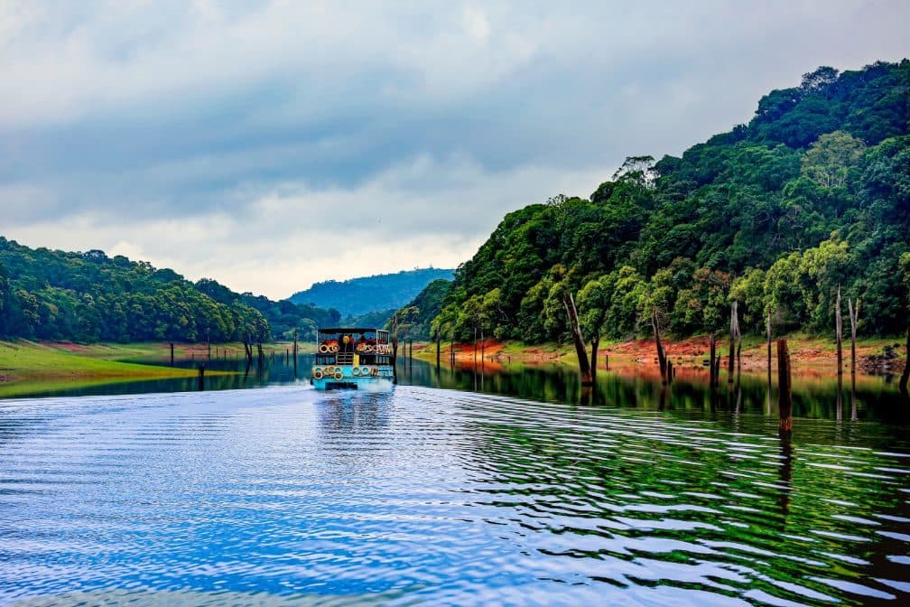 Luxury Kerala Retreat Package | Munnar, Thekkady & Kumarakom